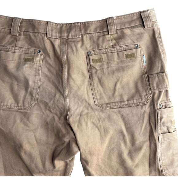 Duluth Trading Mens Relaxed Fit Cargo Pants 46x32 Tan Cotton Durable Workwear - Picture 1 of 7